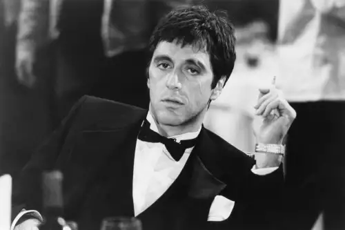 MONDiART Al Pacino cigarette  (100102)
