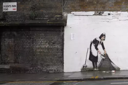 Regents Park road woman 