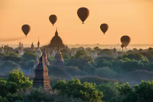 MONDiART Balloons over Bagan  (100352)