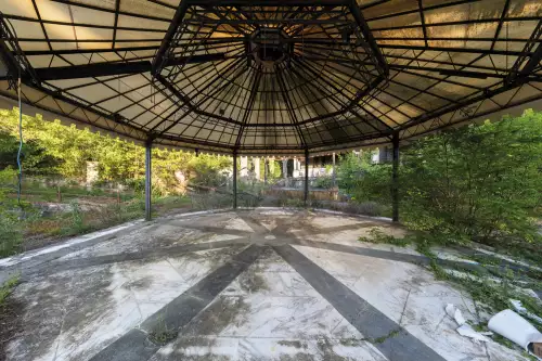 Gazebo in the green 