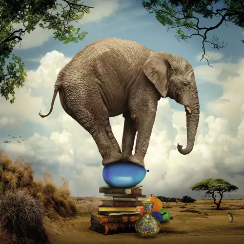 MONDiART Balancing Elephant  (102038)