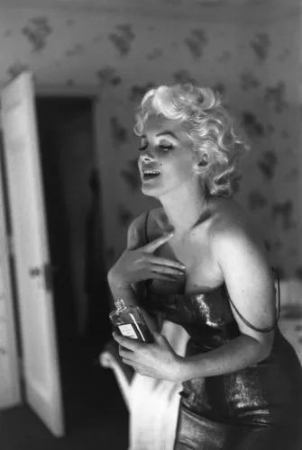 Marilyn Monroe mirror