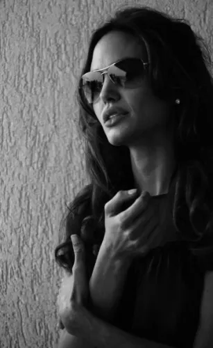 MONDiART Angelina Jolie with sunglasses  (105153)